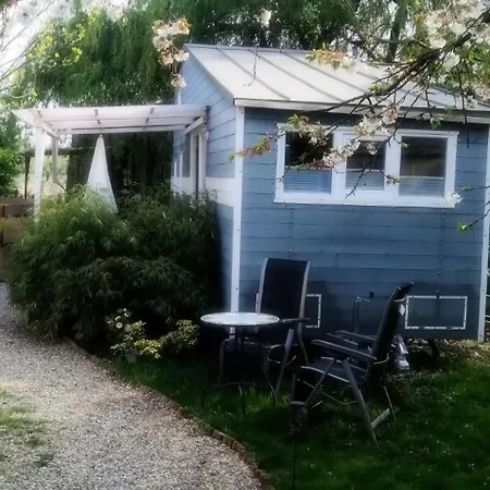 Modernes Tiny House Ortenau アパート ライナウ